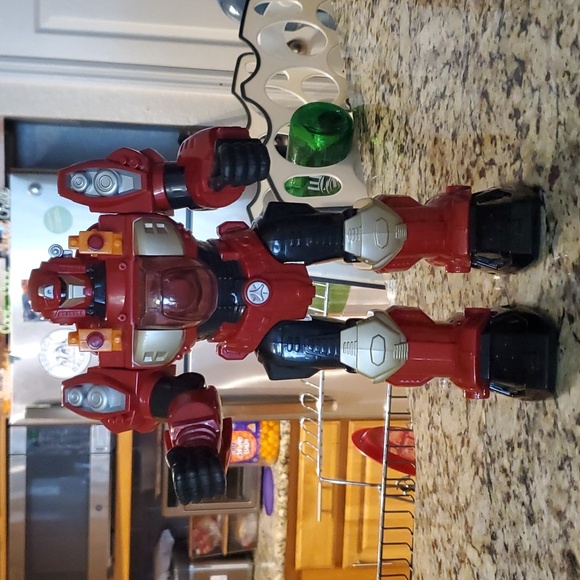 Robot - Picture 2 of 4